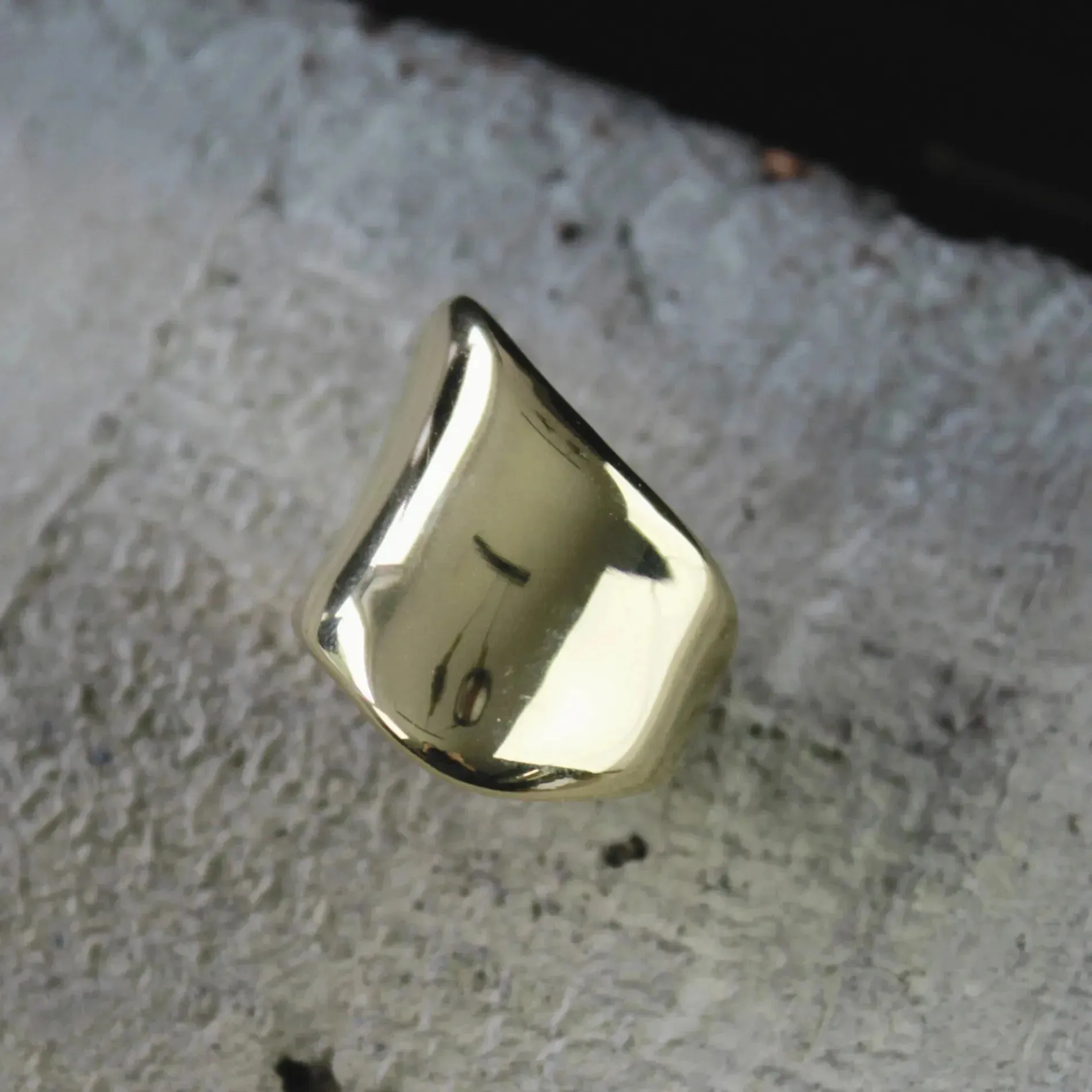 Courage Waterproof Arrow Statement Ring 18K Gold Plating